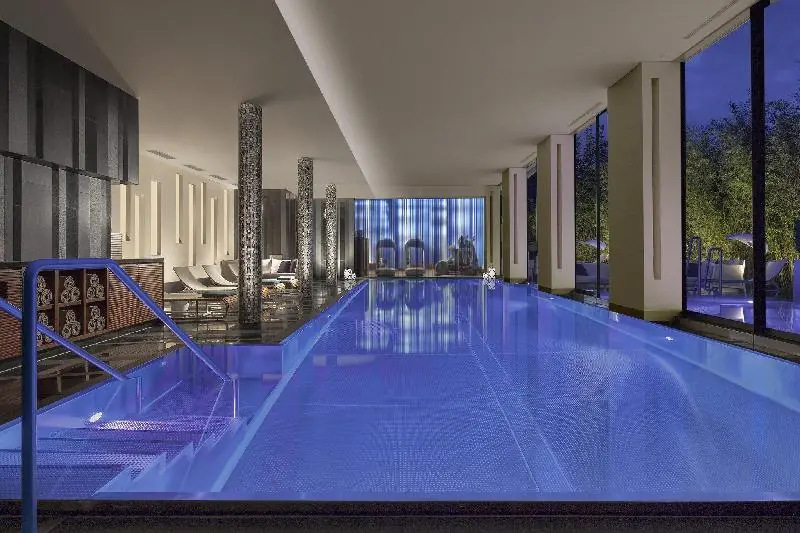 로얄 사보이 호텔 앤 스파 (Royal Savoy Hotel and Spa) 1