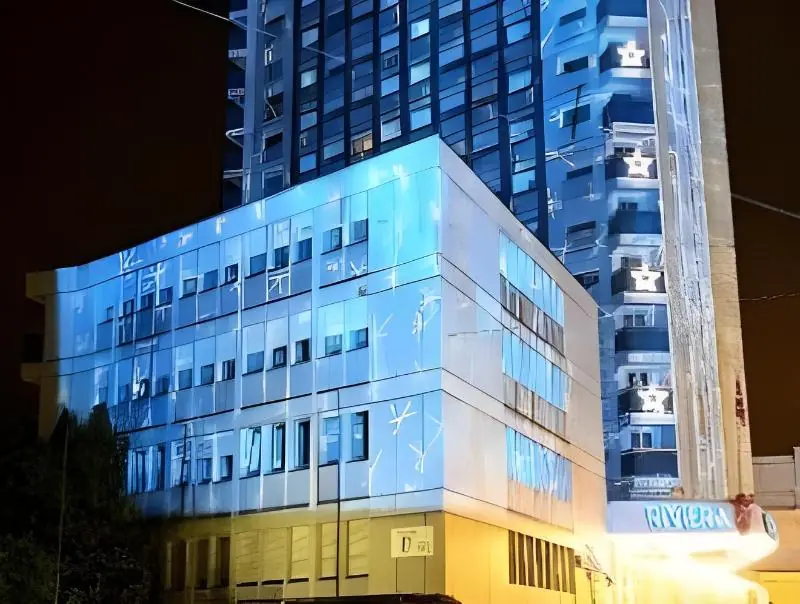 Hotel Mona 1