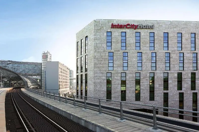 인터시티호텔 베를린 홉트반호프 (IntercityHotel Berlin Hauptbahnhof) 1