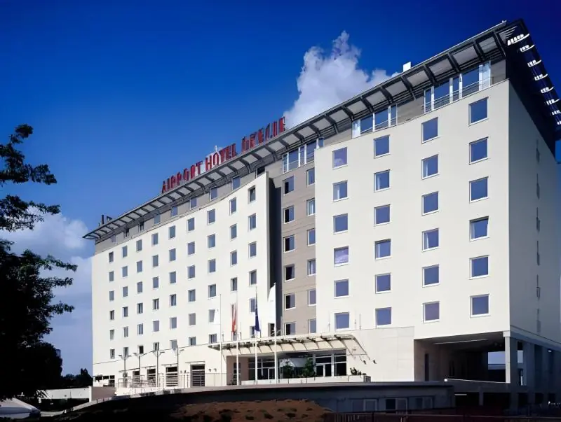 에어포트 호텔 오케시 (Airport Hotel Okecie) 1