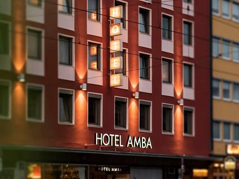 호텔 암바 (Hotel Amba) 1