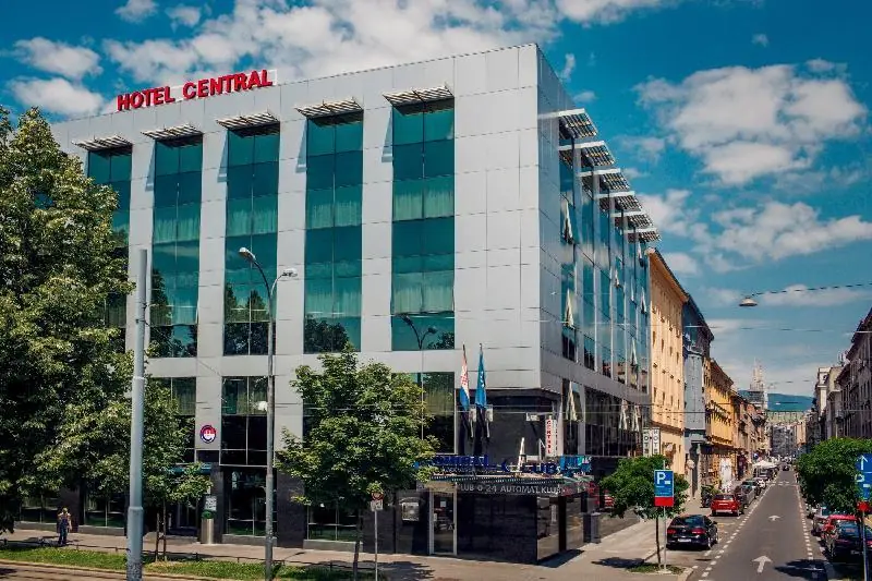 호텔 센트럴 (Hotel Central) 1