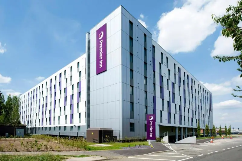 프리미어 인 히드로 에어포트 터미널 4 (Premier Inn Heathrow Airport Terminal 4) 1