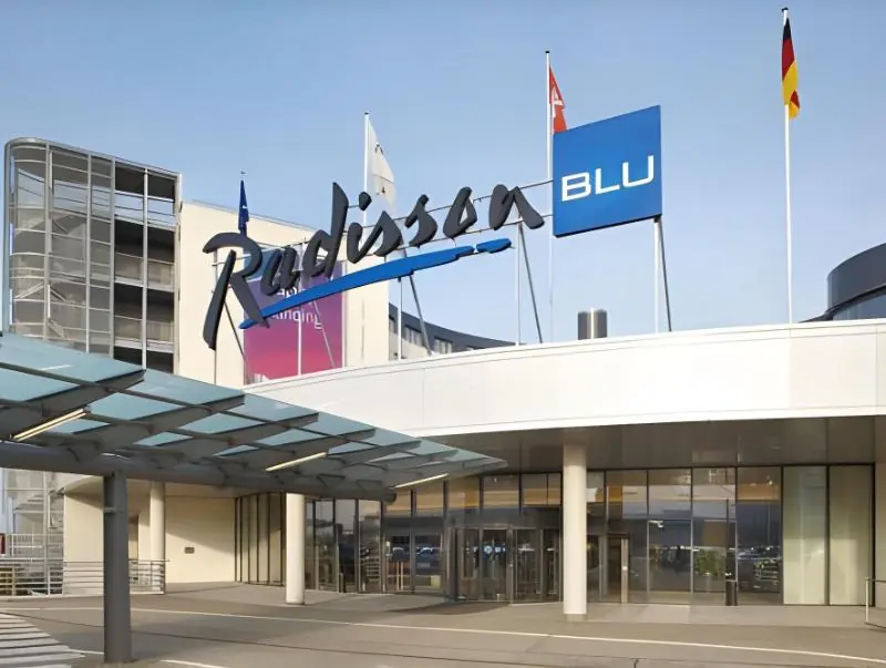 래디슨 블루 호텔, 함부르크 에어포트 (Radisson Blu Hotel, Hamburg Airport) 1