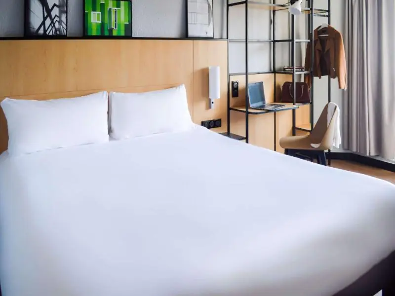 이비스 파리 투어 에펠 캄브론 15엠므 (Ibis Paris Tour Eiffel Cambronne 15Eme) 1